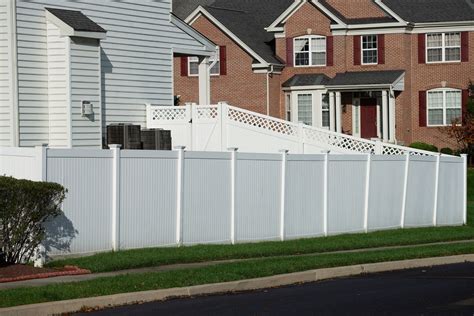 Chesterfield fence and deck - Since 1968, Chesterfield Fence & Deck Company has been the contractor that residents of the greater St. Louis area have trusted for the best in fences, decks, railings, sunrooms, patios and much more.